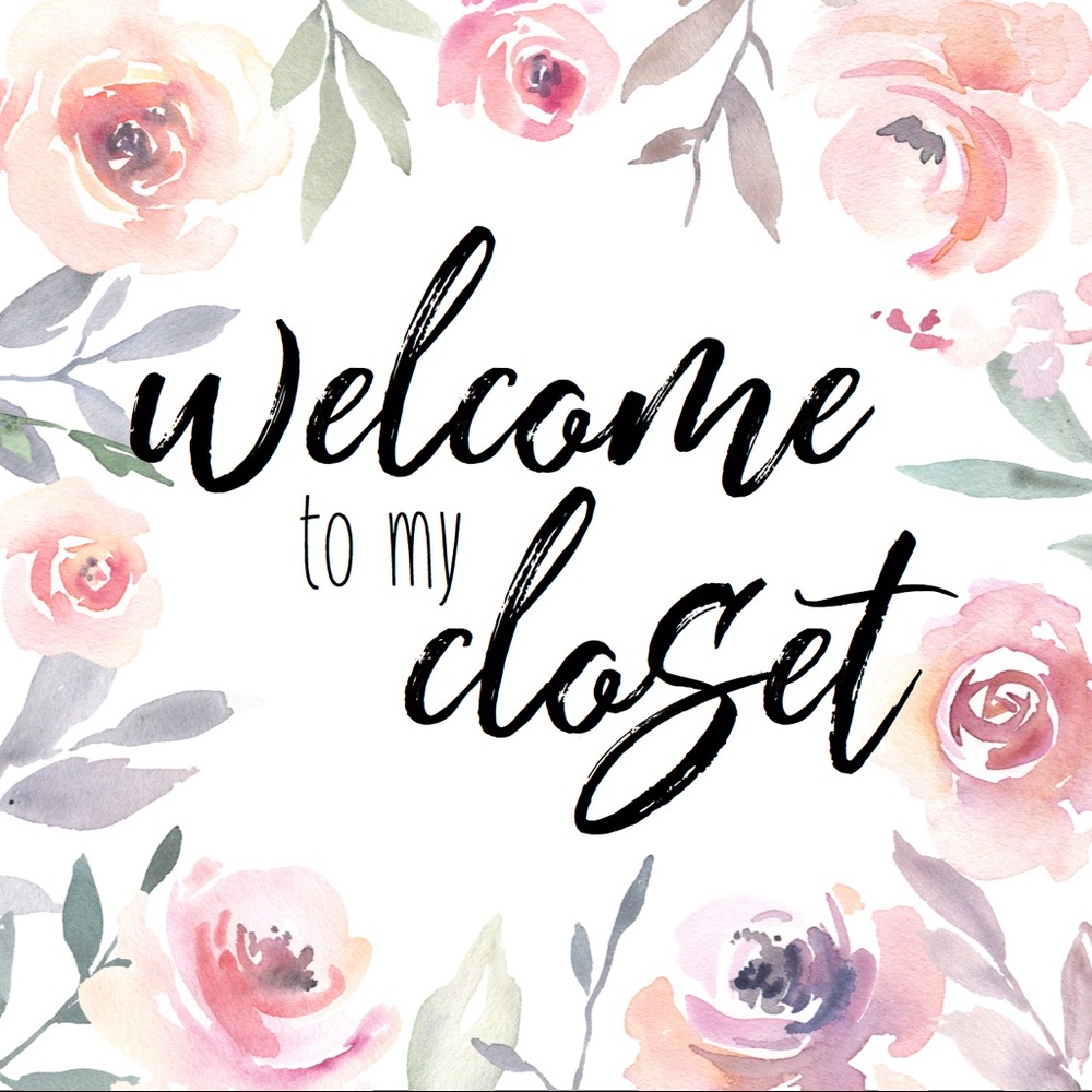 Welcome to my closet! Read below 🤍🛍